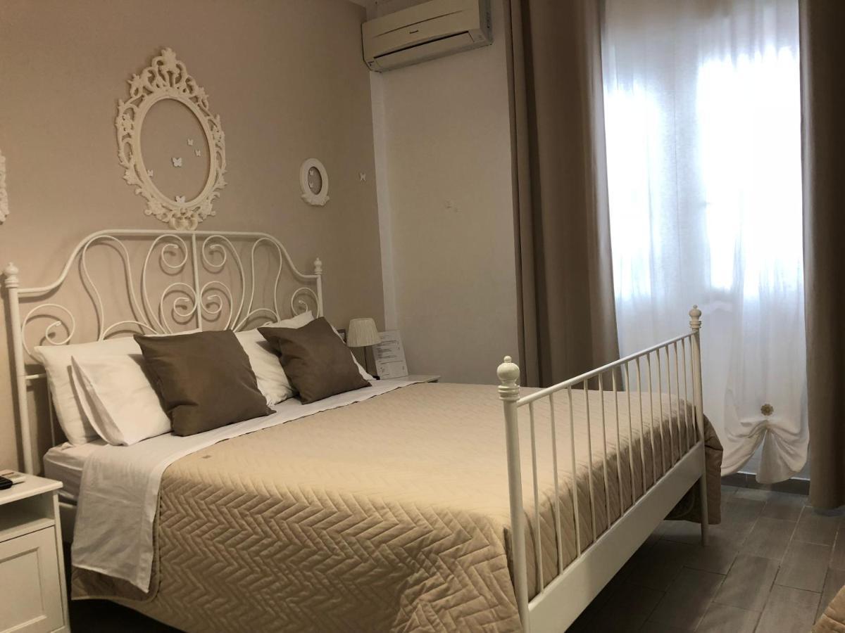 Golden Mile B&B Ercolano Bagian luar foto
