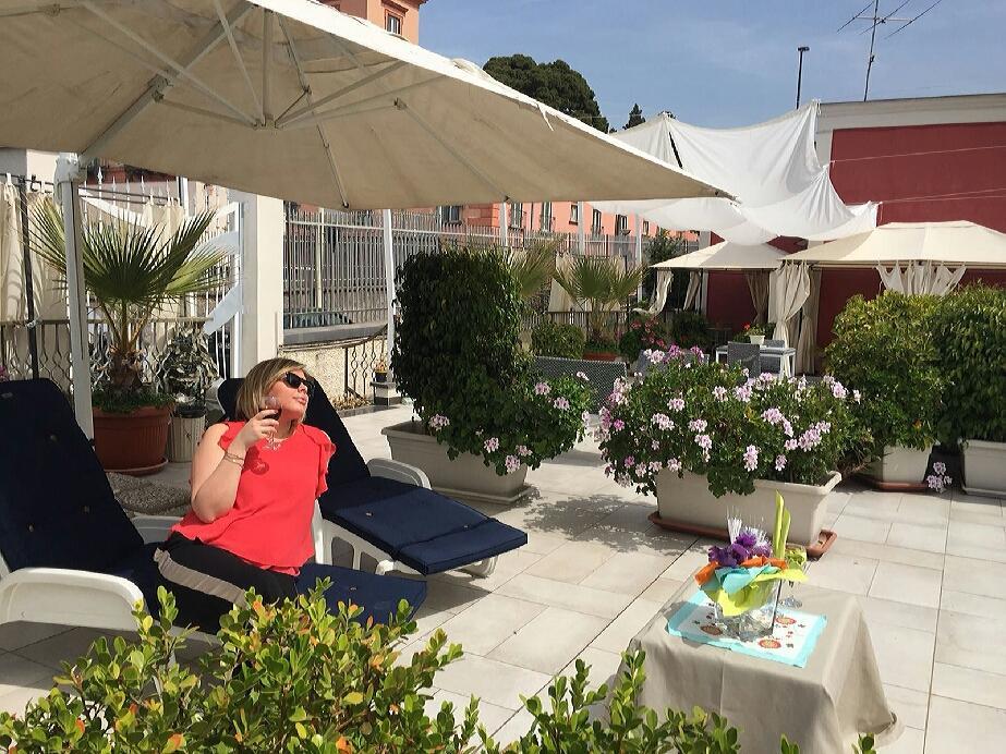 Golden Mile B&B Ercolano Bagian luar foto